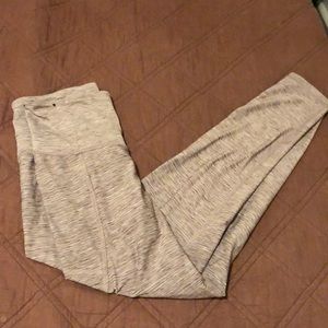 C9 leggings with pockets